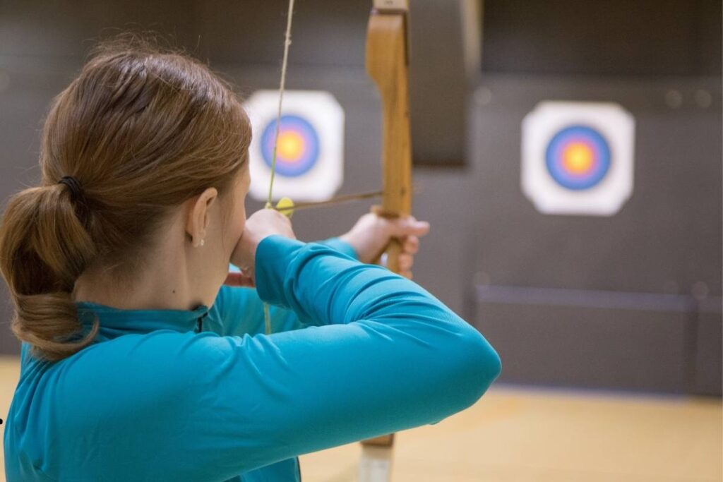 Northern Archery Simulator indoor activity near Kenai River Vacations